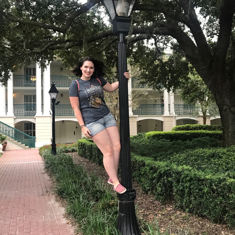 Meet your Posher, Alyssa